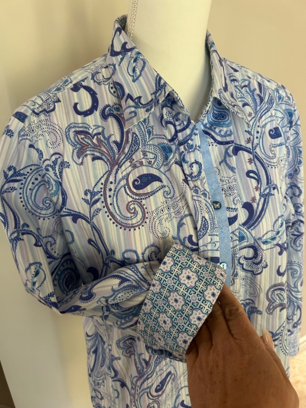 Robert Graham 3/4 Sleeve Women’s Button Down Top - Picture 5 of 14